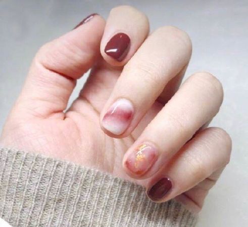 THY THY NAILS