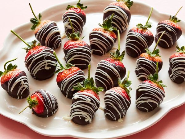 Dâu tây bọc chocolate