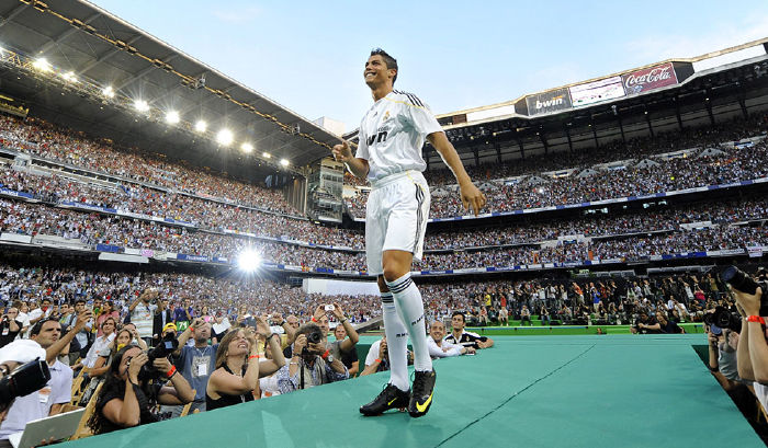 Cristiano Ronaldo có màn chào đón ấn tượng nhất