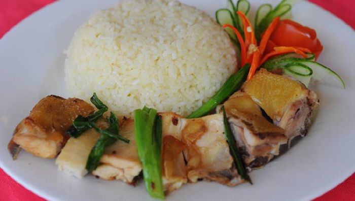 Đặc sản gà chọi Hòa Ánh
