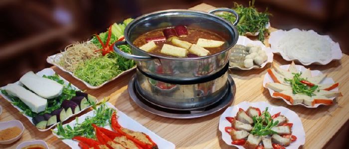 Lẩu mắm Hồng Gấm