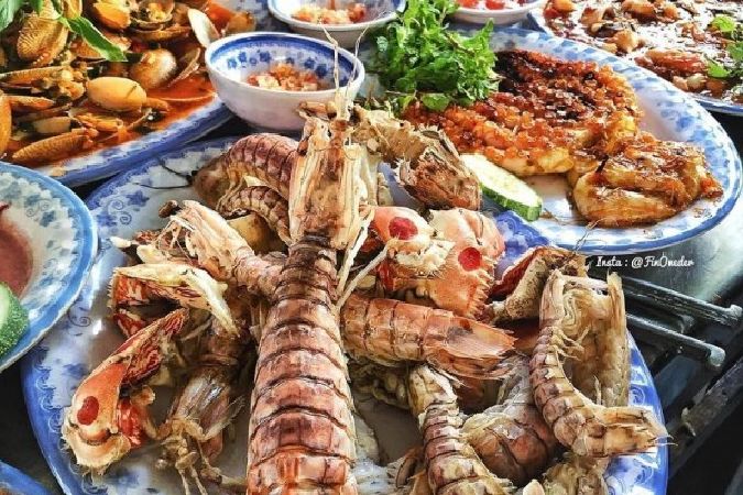 Hải sản Năm Đảnh