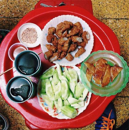 Nem Nướng, Mỗ Lao