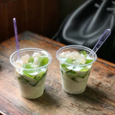 Sữa chua thạch lá nếp