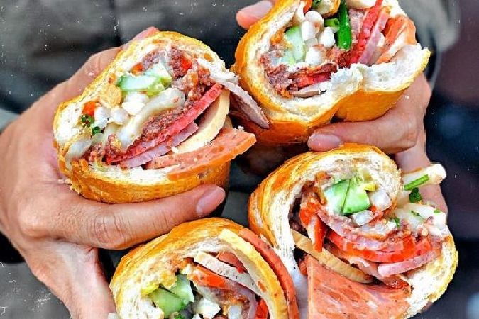 Bánh mì Huỳnh Hoa