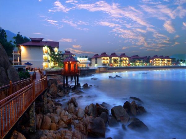 Royal hotel and healthcare resort