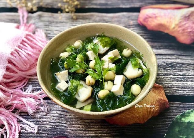 Món canh hạt sen – rong biển