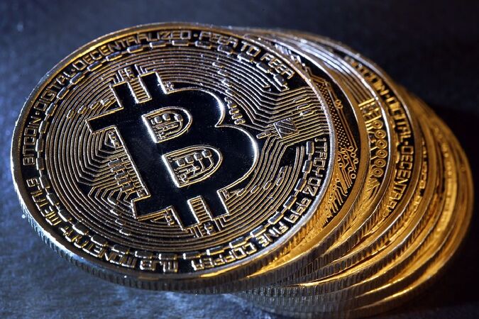 Ném Bitcoin vào bãi rác