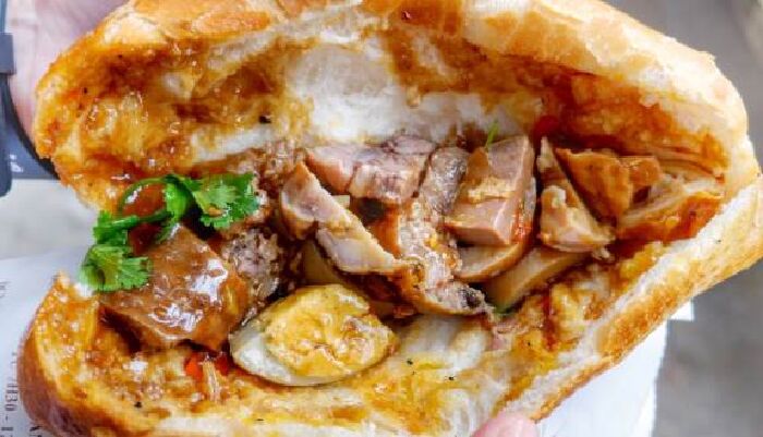 Bánh mì phá lấu