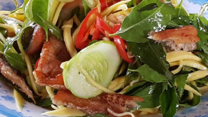 Gỏi sầu đâu cá sặc