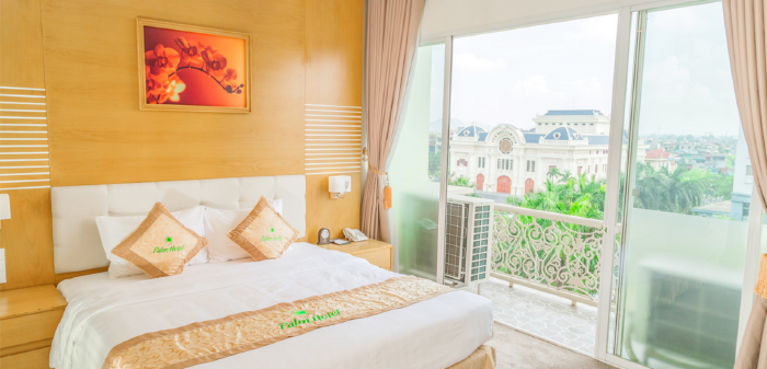 Khách sạn Palm Hotel