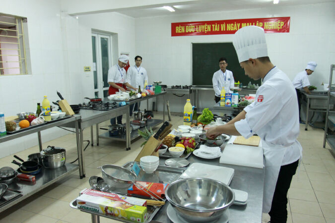 Trường Trung cấp nghề nấu ăn và nghiệp vụ khách sạn Hà Nội