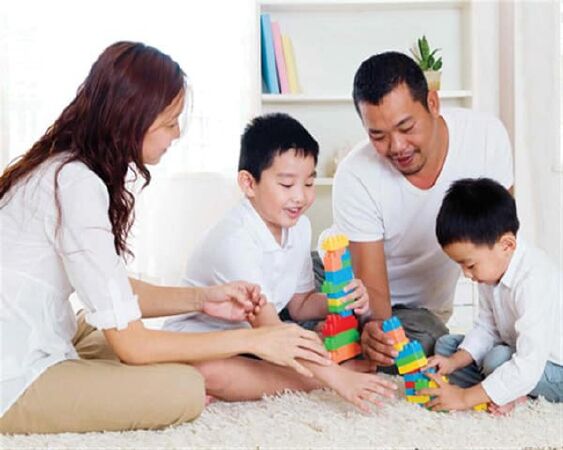 Cách nuôi dạy con của người Nhật là Khen hành vi tốt của trẻ