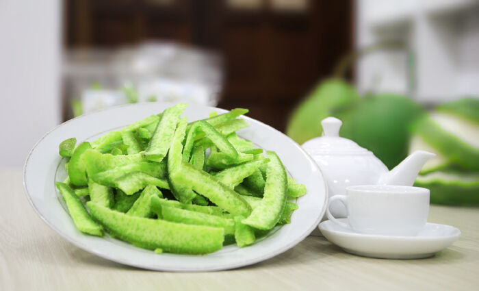 Vỏ bưởi xông nước giải cảm