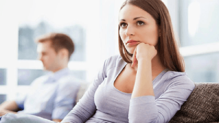 Đừng cãi nhau trước mặt người ngoài