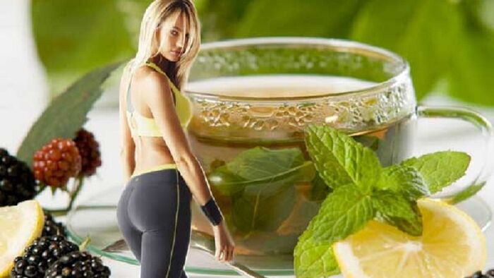Uống nước trà xanh giúp giảm cân.