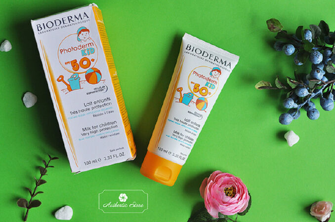 Kem chống nắng Bioderma Photoderm Kid Lait Solaire Enfant SPF50+