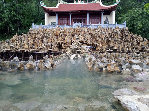 Suối nước nóng Kênh Gà – Ninh Bình