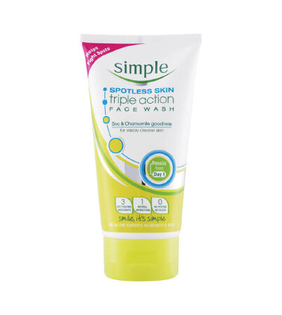 Sữa rửa mặt Simple Spotless Skin Triple Action Face Wash do dầu mụn, da nhạy cảm