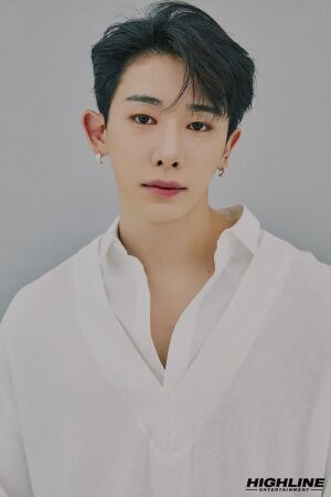 Wonho (Monsta X)