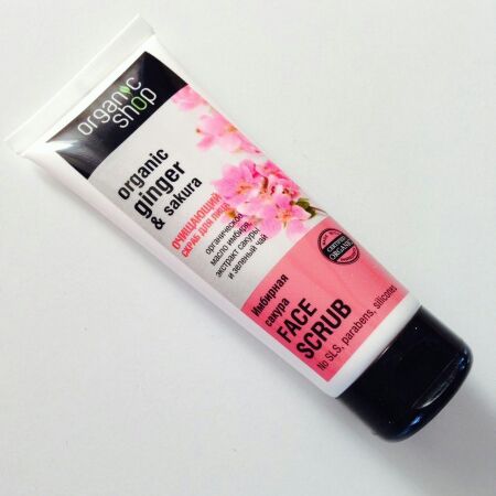 Tẩy tế bào chết Organic shop Face Scrub Ginger & Sakura
