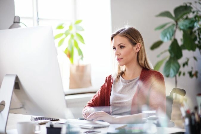 Chuyển sự chú ý vào những việc khác
