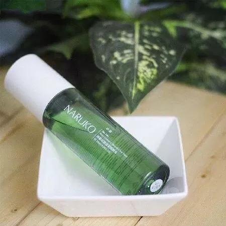 Nước hoa hồng Naruko Tea Tree Shine Control and Blemish Clear Toner