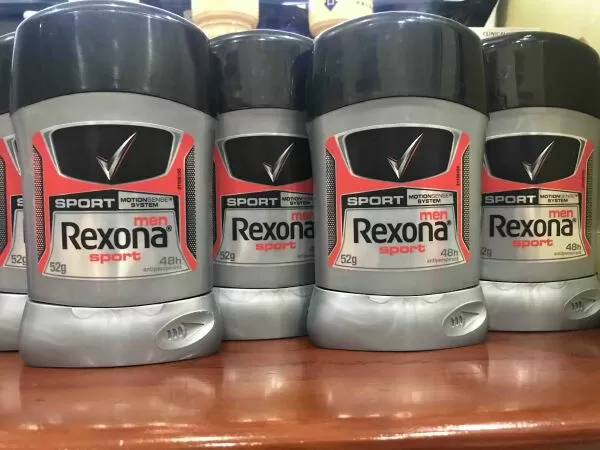 Lăn khử mùi nam Rexona