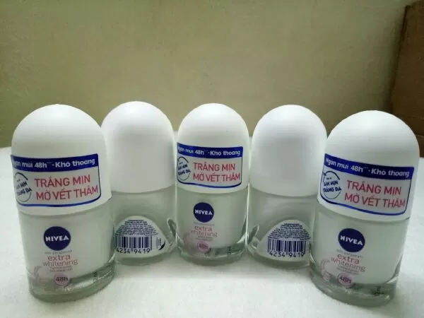 Lăn khử mùi Nivea nữ