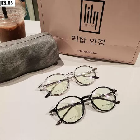 Kính mắt Việt Nam