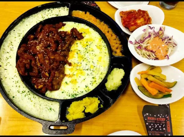 Nhà hàng Moon's Kitchen