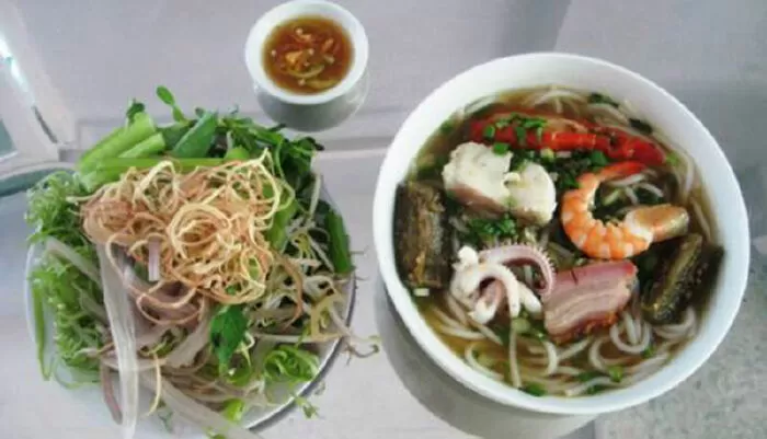 Bún mắm cô Lệ Bún mắm cô Lệ