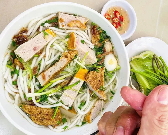 Bánh Canh Chả Cá – Trần Thị Tín