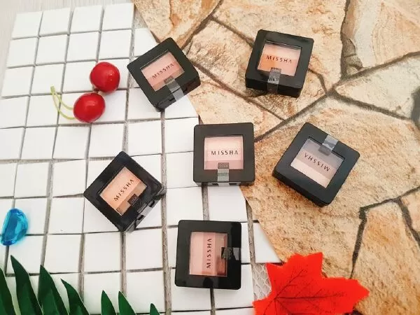 Phấn mắt Missha