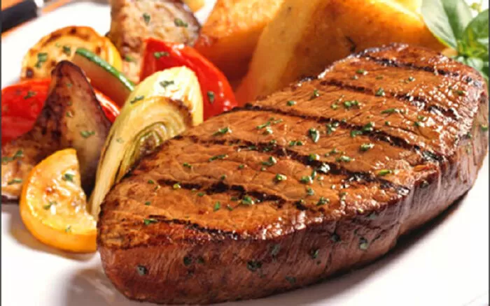Beefsteak Hoa Quả Sơn