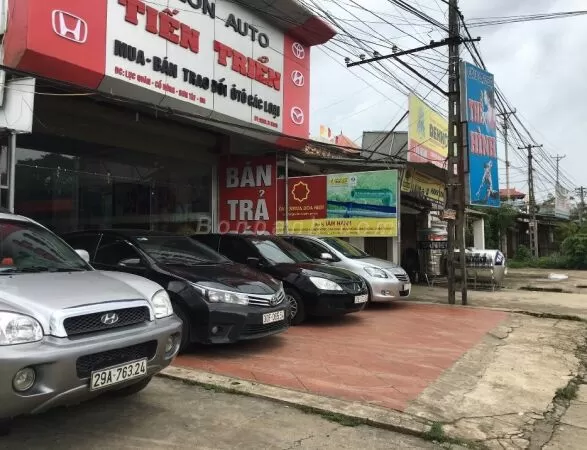 Salon Auto Tiến Triển