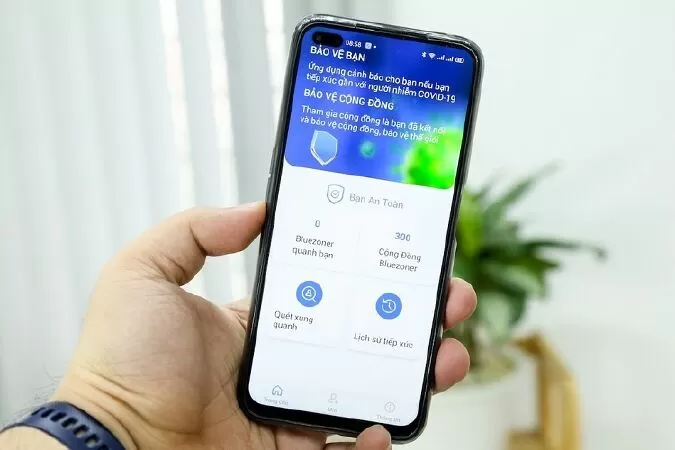 Cài đặt Bluezone và bật Bluetooth nhưng sẽ không tốn nhiều pin trên điện thoại.