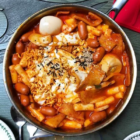 GukMul Tokbokki