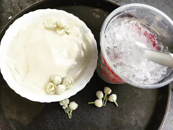 Tào phớ hoa nhài