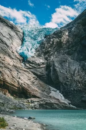 Ghé thăm sông băng Briksdalsbreen