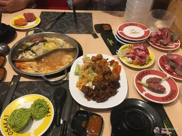 Lẩu băn chuyền Osaka