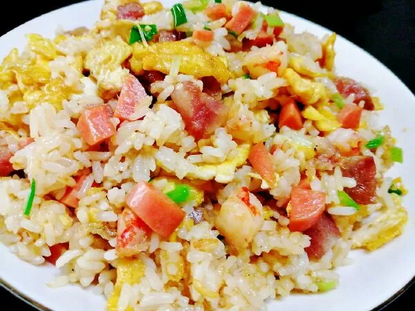 Món Cơm chiên Dương Châu nổi tiếng của Trung Quốc