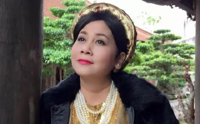 Nghệ sĩ ưu tú Minh Hằng