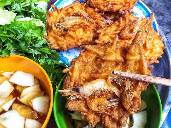 Bánh Tôm Cô Ầm