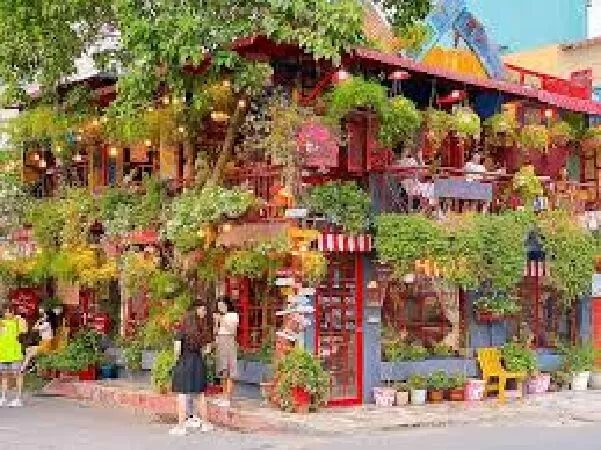 Bonjour Cafe The Art