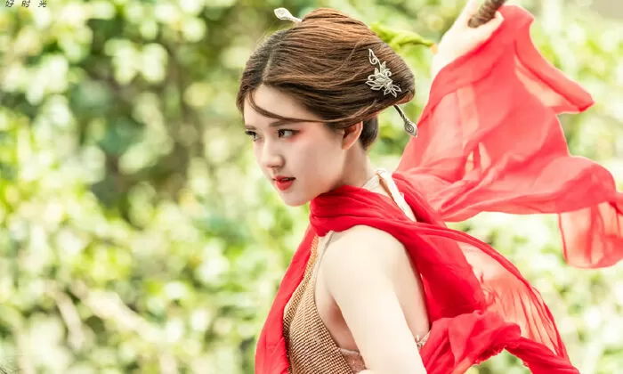 Trần Thiên Thiên Trong Lời Đồn