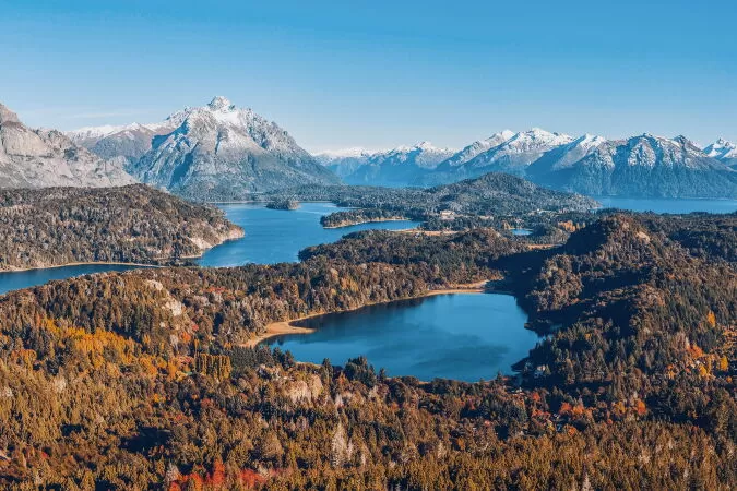 Thị trấn Bariloche và Quận Hồ ở Argentina