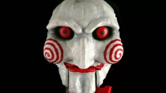 Saw ( 2004 )