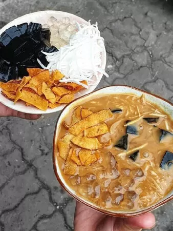 Bếp nhà Dzế
