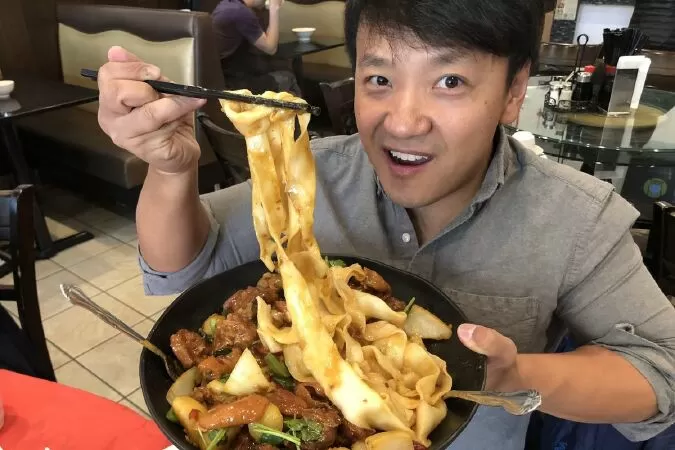 Kênh youtube review món ăn ngon hay nhất Strictly Dumpling